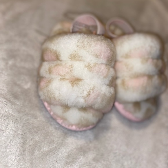 COPY - Panther print toddler UGG slides - Picture 5 of 6